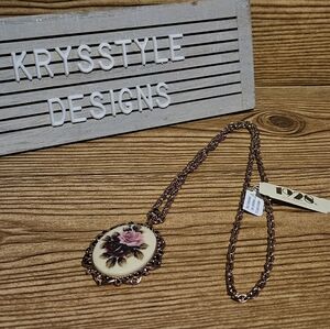 1928 Floral Pendant Necklace